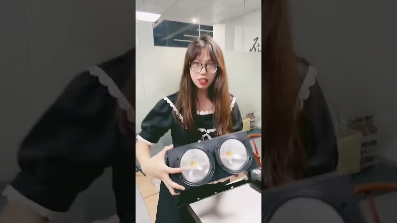 2eyes COB blinder light WhatsApp:+86 18502077423