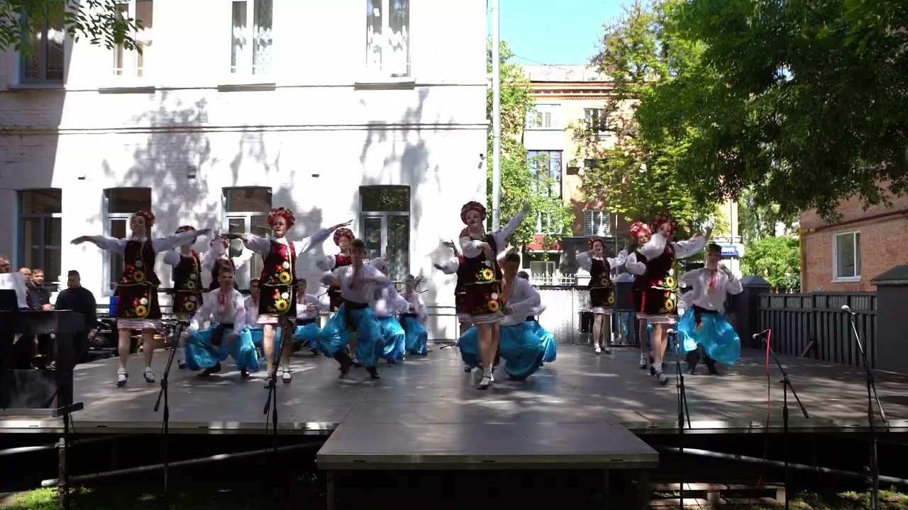 Хореографічна композиція (Гопак) – ТНТ «Барви»кер. Костянтин Булага , Анна Мовчан, Ольга Петрушова