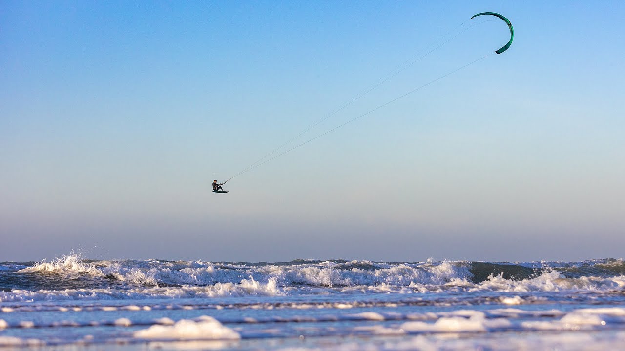 31 december 2021 kitesurfing Katwijk aan Zee northsea