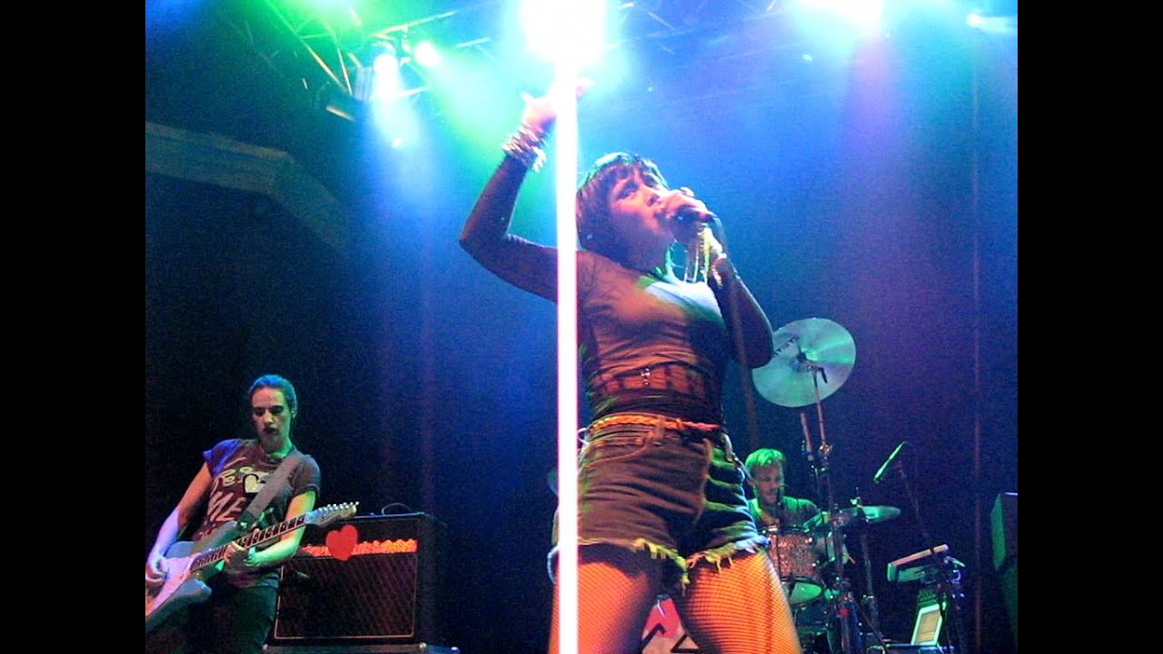 4/11 CSS - Echo of Love @ 9:30 Club, Washington, DC 10/24/11