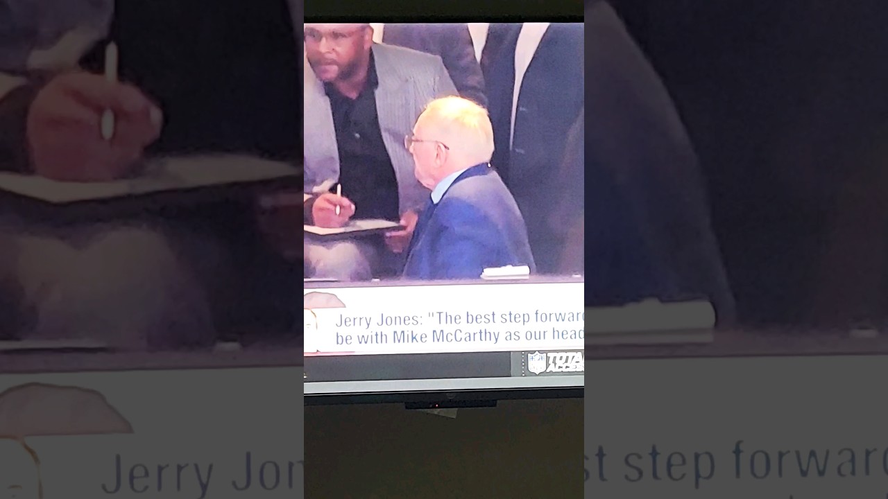 Mike 😂 will remain the coach #dallascowboys #cowboysnation  #cowboys #football #nfl #wtfmoment