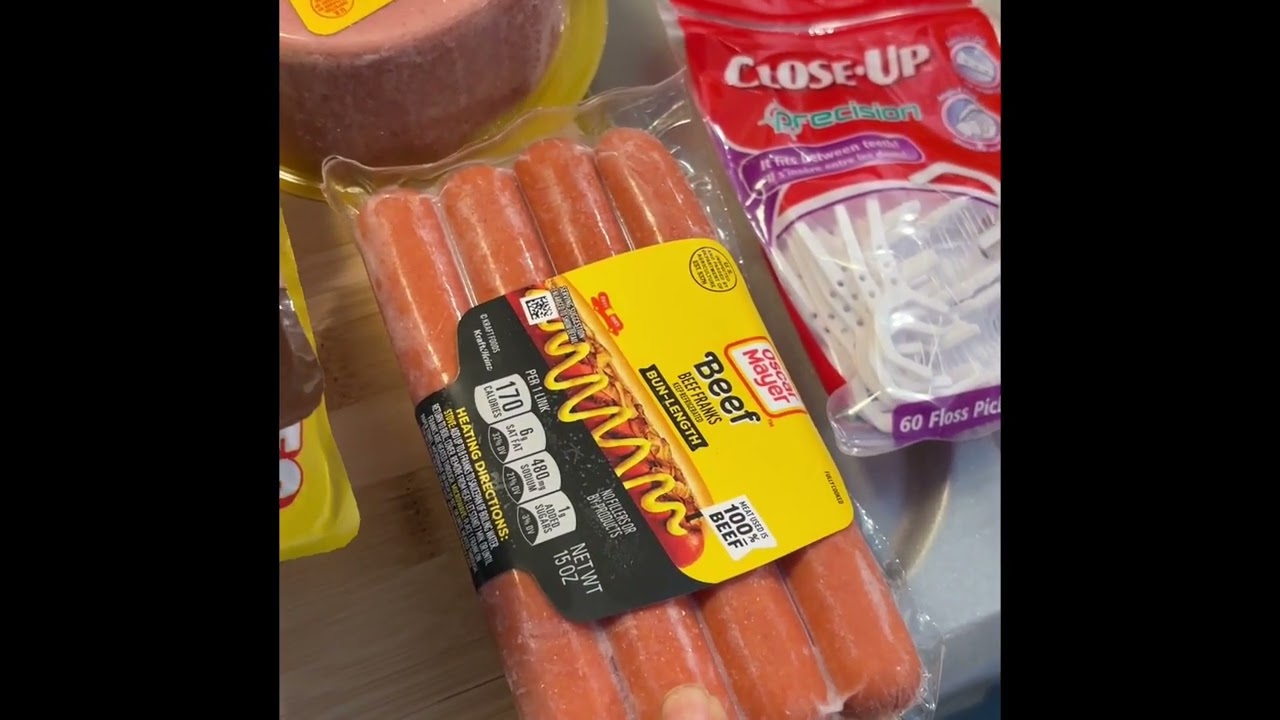 Сегодня я забрала для дочери продукты из продовольственного банка.