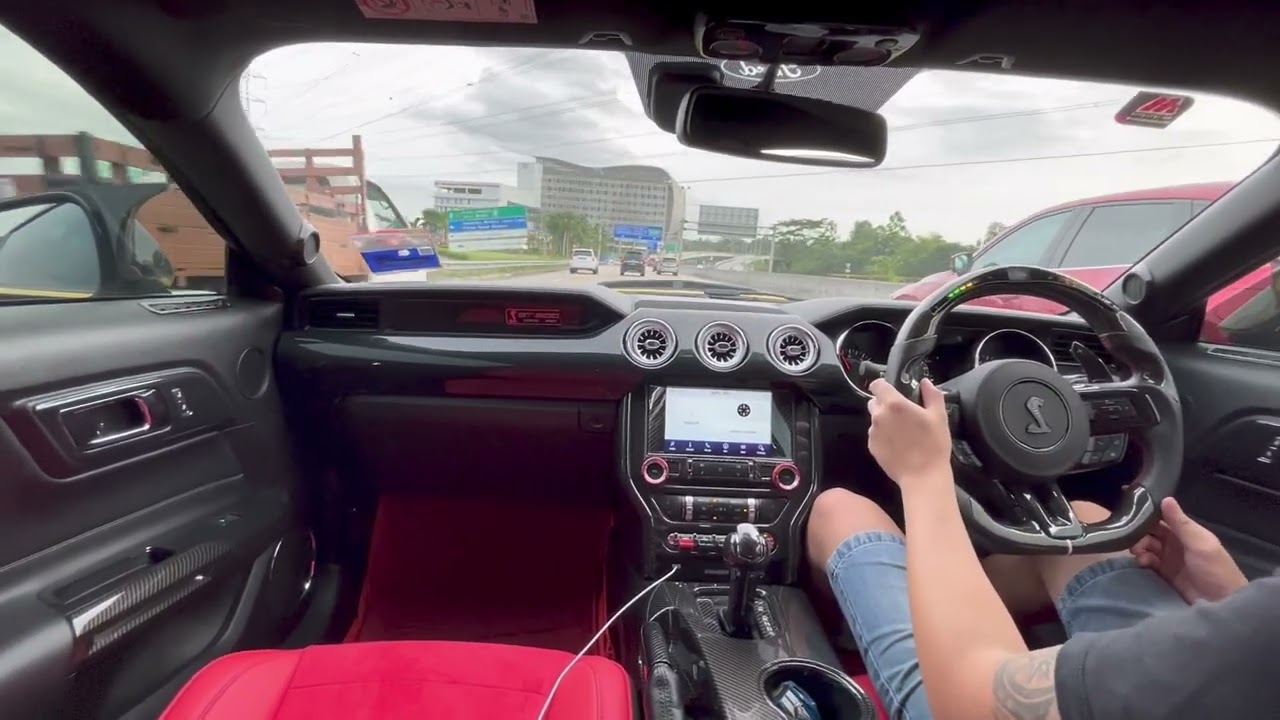 Mustang POV Malaysia #Pergi pump minyak