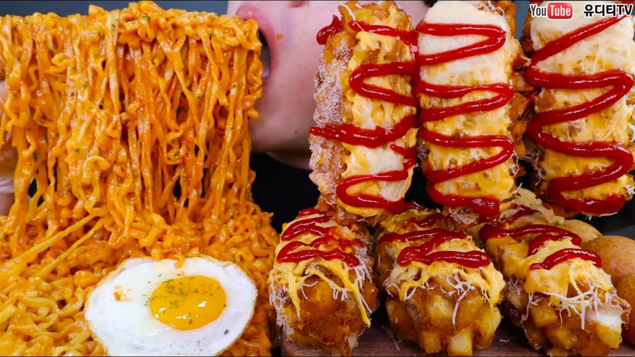 ASMR CARBO FIRE NOODLES & MONSTER CHEESE CORN DOGS 까르보불닭 & 명랑신메뉴 몬스따따블 핫도그 & 쫀달치즈볼 리뷰먹방 MUKBANG