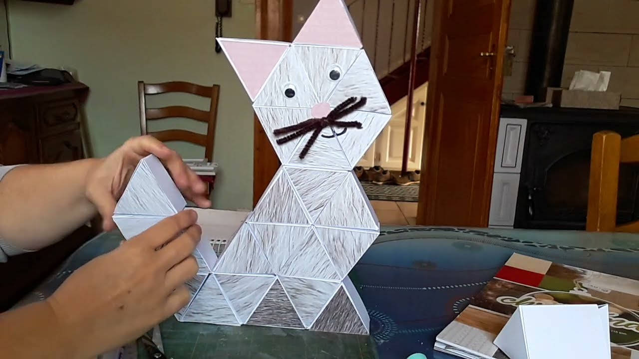 Tuto du chat calendrier de l'avent avec mes dimensions.