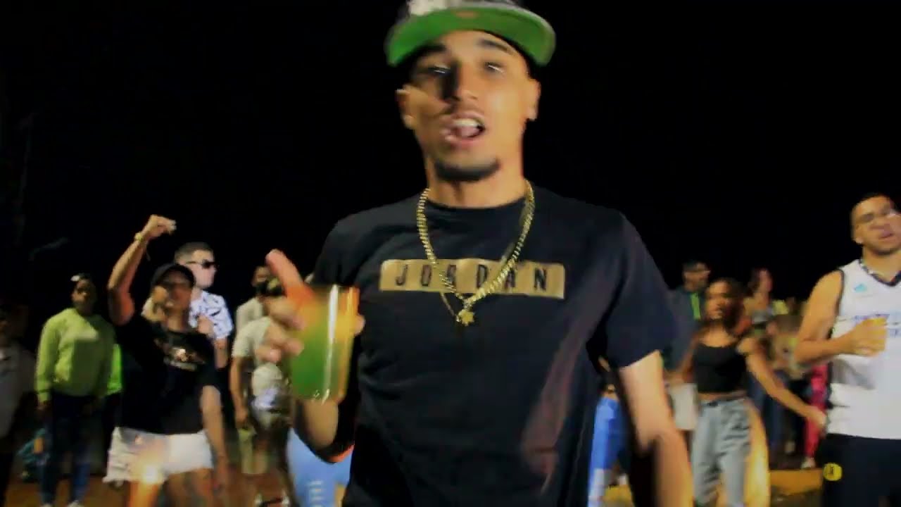 Bailoteo🍑 Gerwin ❌ Cris (Video Oficial) #dembowvenezolano