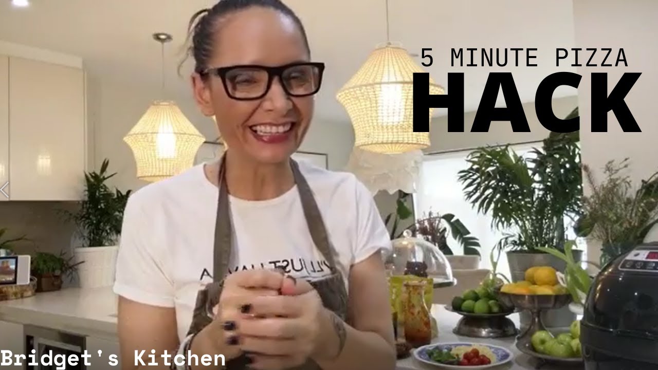 How To Make A 5 Minute Pizza || Healthy + Delicious