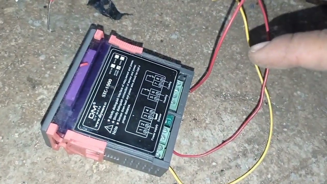 cómo poner un sensor de temperatura con contactor para que pare el compresor y descance
