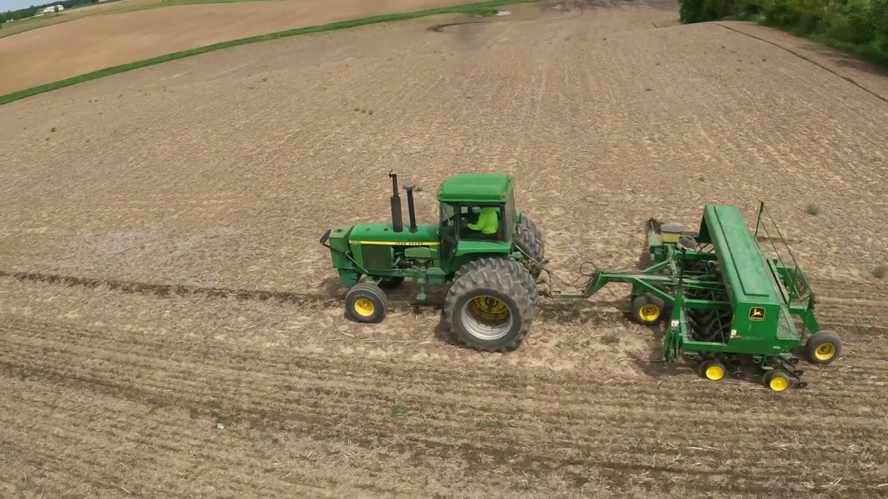 3 Farmers in Action - Allis-Chalmers - John Deere 750 Grain Drill - Planting 2022 #HarvestChaser
