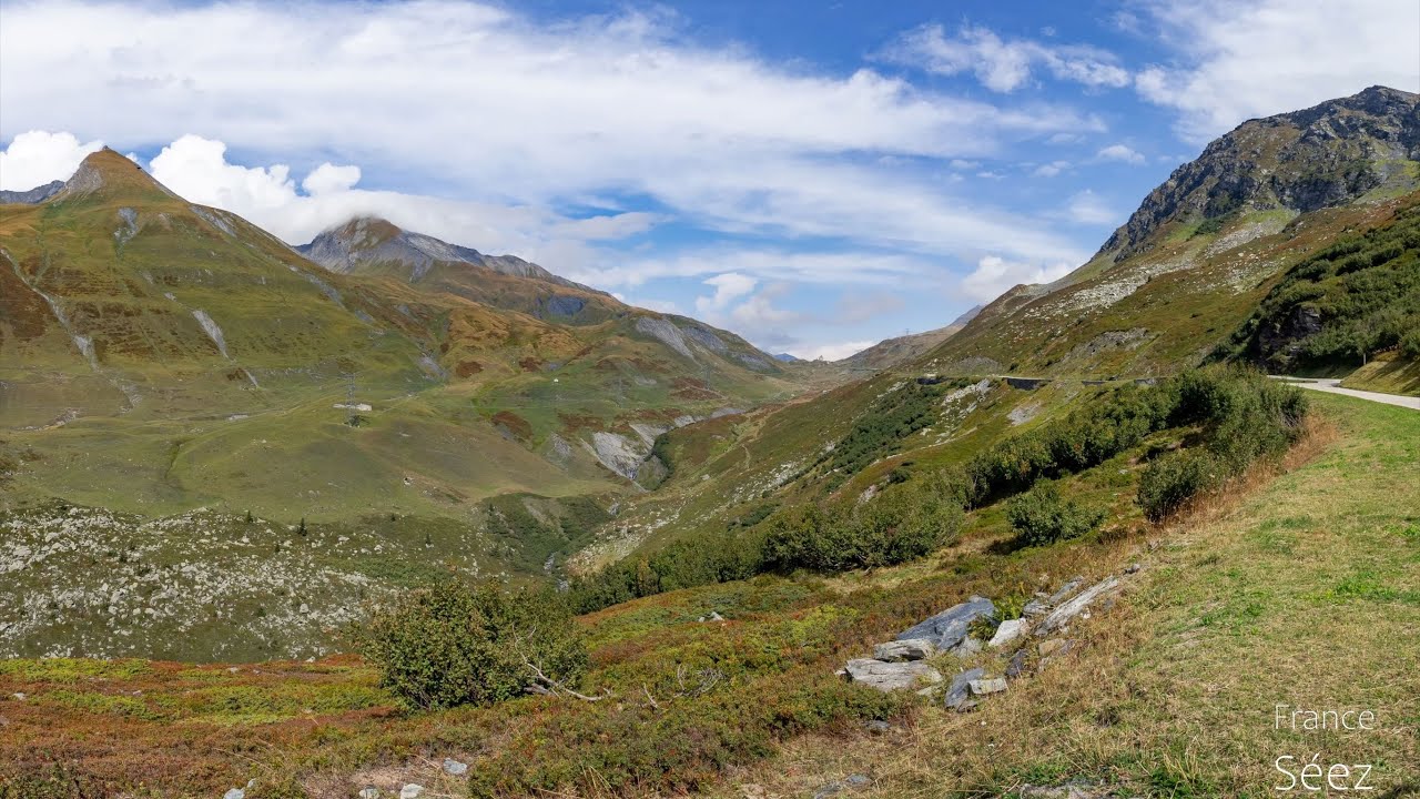 From La Thuile to Val-d'Isère (D1090 / SS26), Italy / France [4K]