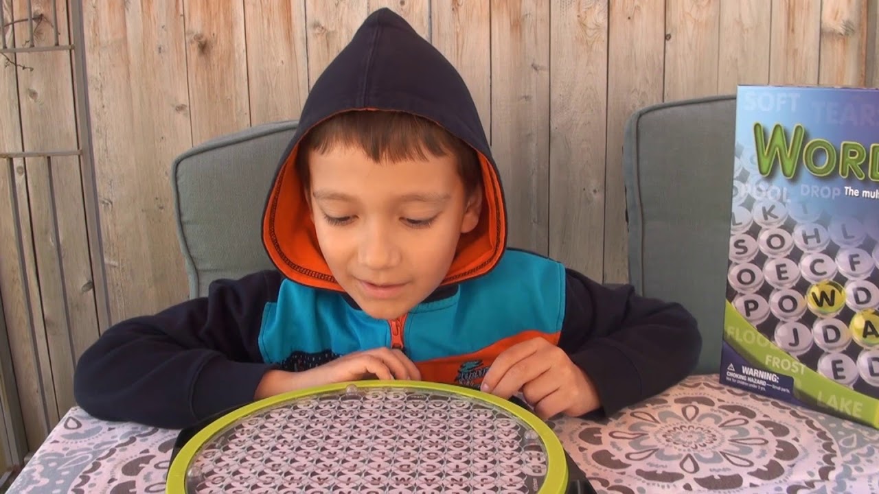 Wordsearch! Fun Group Word Puzzle Board Game | Goliath Games