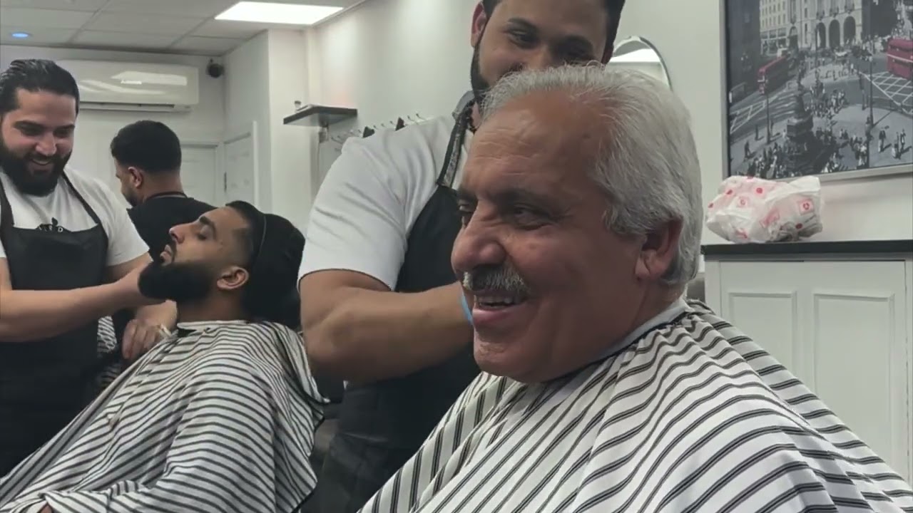 لندن کې له نایي سره بنډار