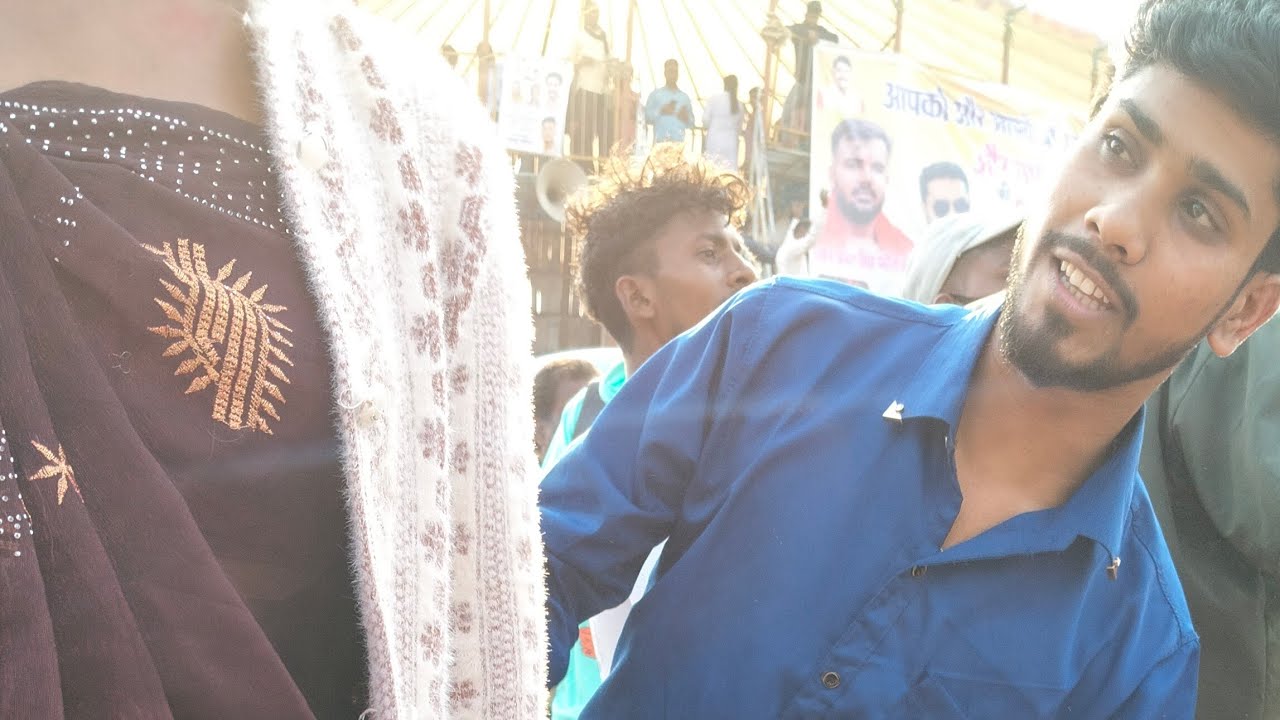 ये तो रोने लगी झूले मे बैठने से😂😂