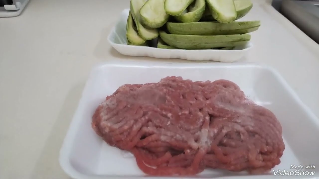 Zucchini with meat/ ኩሳ በስጋ