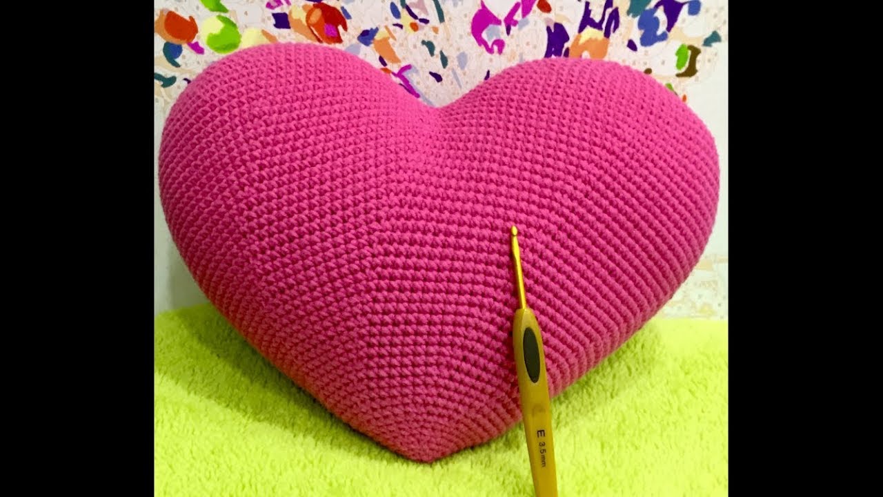 Hướng dẫn móc gối trái tim big size P1 / Crochet heart pillow