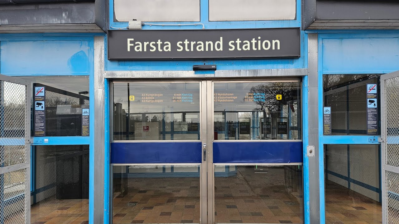 Farsta strand pendeltågsstation 🚉