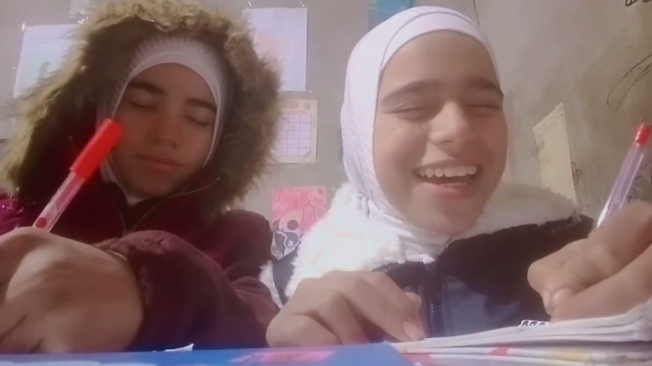 تحدي الرسم بدون ما نشوف 😱