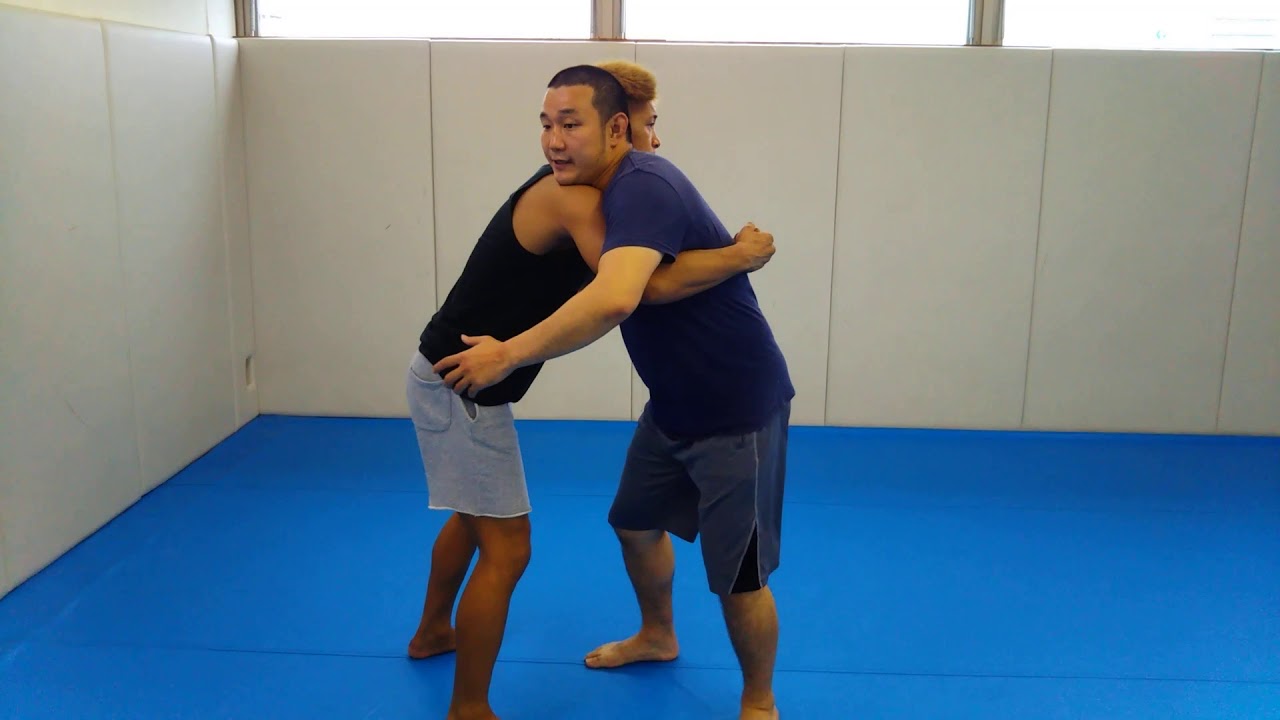 右四ツからの支え釣り込み足です。