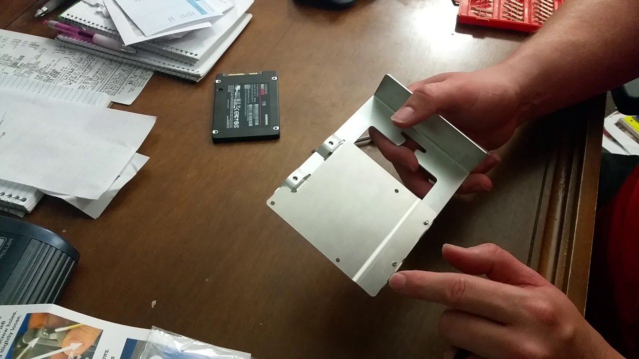 Apple Mac Pro 1,1 2006 SMR SSD HDD DriveSled adaptor install