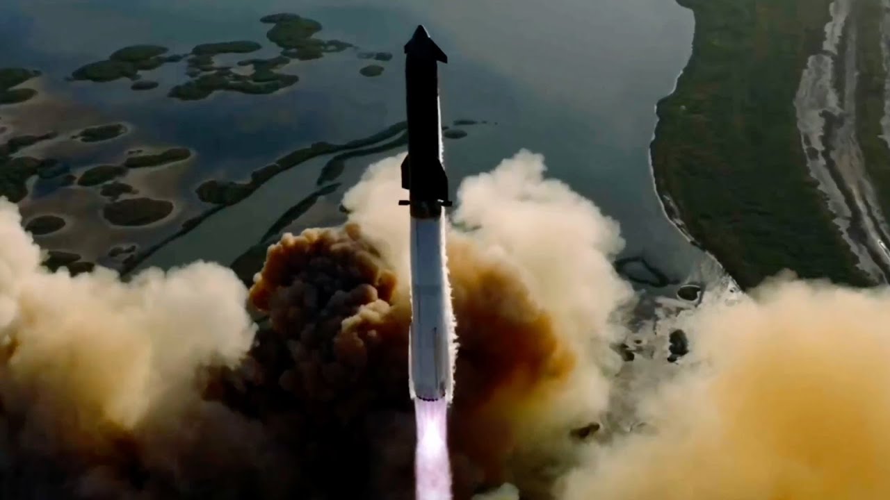 Старт! SpaceX запускает Starship в 11-й испытательный полёт, ускоритель приводняется