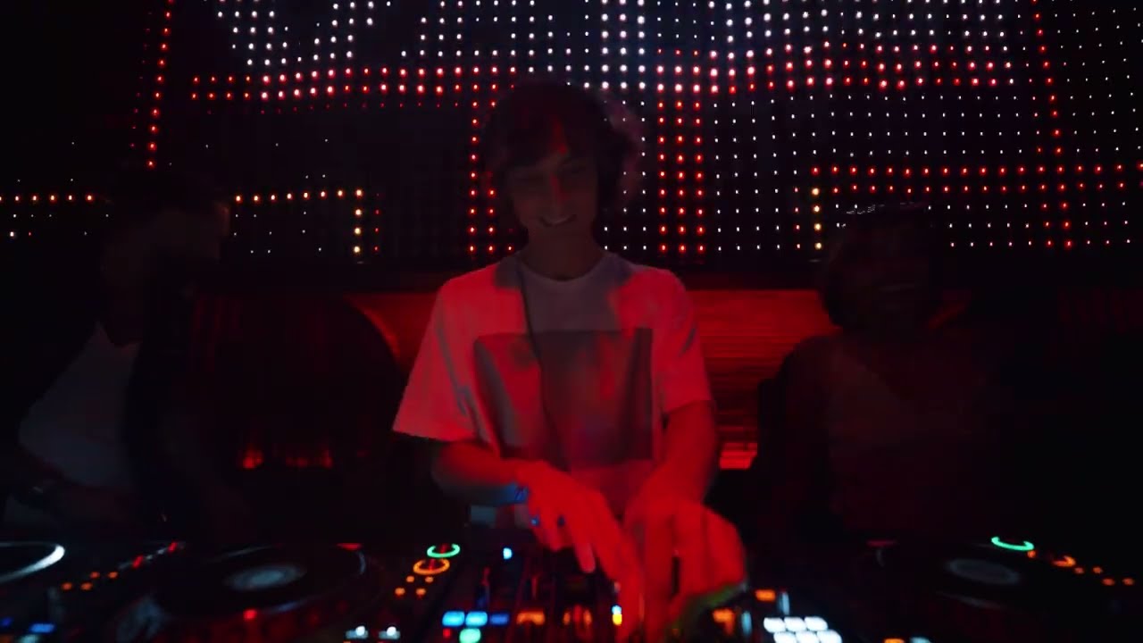VADM Live DJ Set | Vibe Collective at Red Ruby Bali