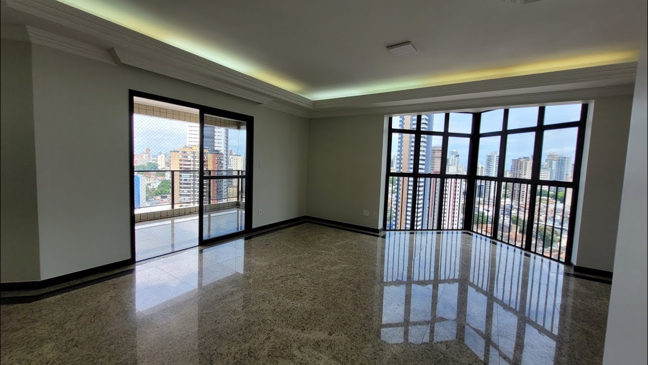 Apartamento no Bairro Umarizal