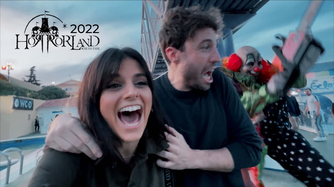 ESPECIAL HALLOWEEN - Nuestra primera vez en Horrorland (2022)