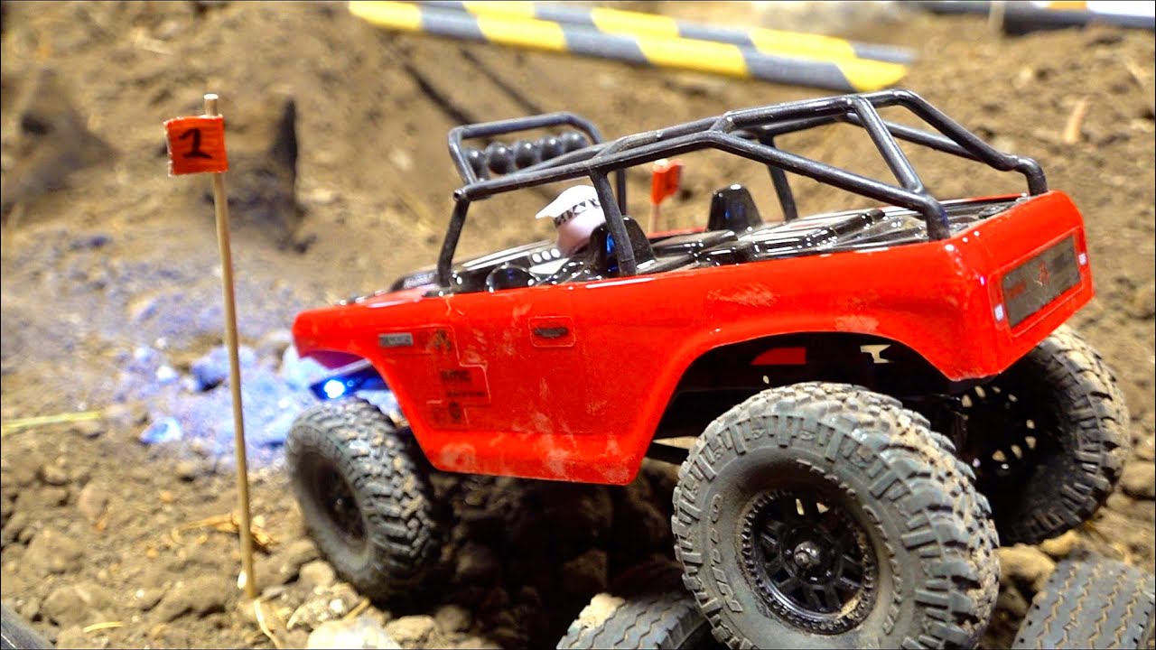 NEW INDOOR 4x4 TRACK & TEETER TOTTER - RED BRONCO 