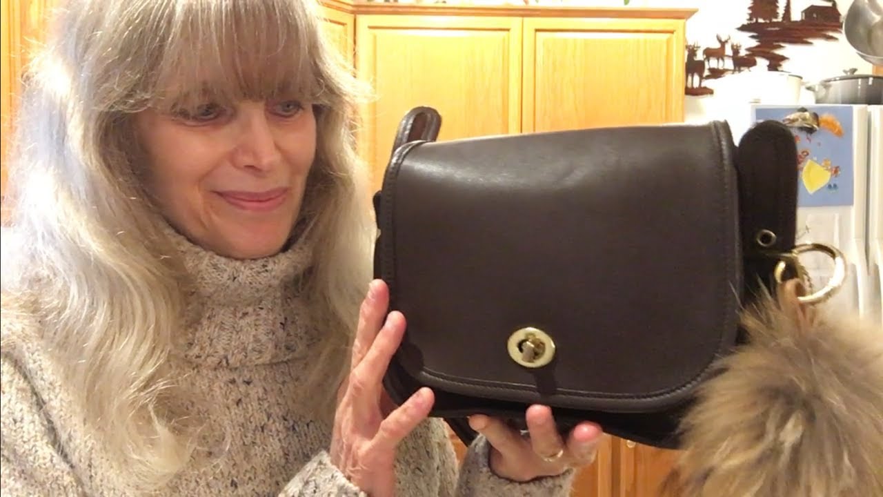 VINTAGE COACH LEGACY TRAIL BAG 9965 (SMALL FLAP) & VINTAGE COACH 6987 SMALL ZIP COSMETIC CASE