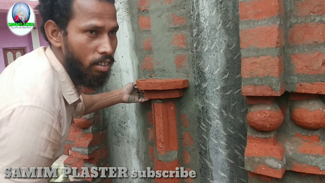 A beautiful gate of the mosque by cutting bricks