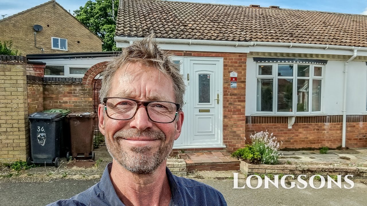 BUNGALOW TOUR UK  For Sale: £210,000 Swaffham, Norfolk with Longsons estate agents.