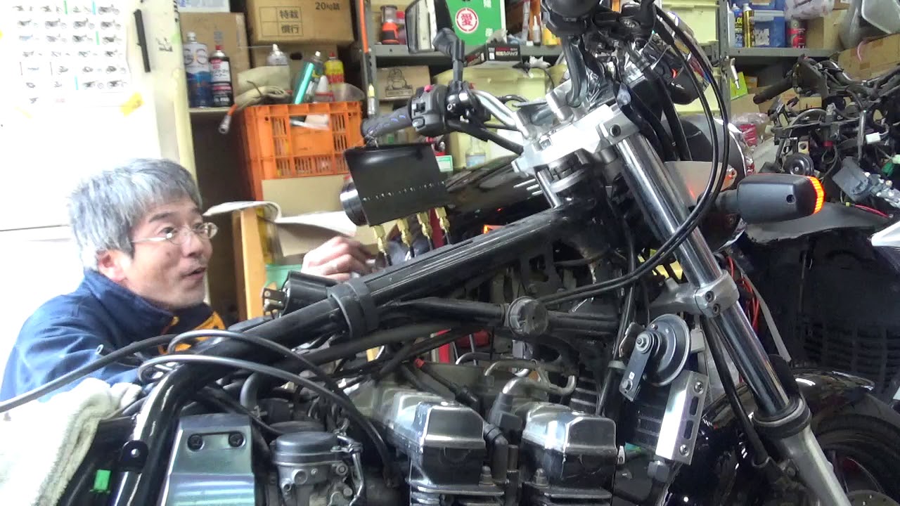 ヤマハ　XJR400のキャブレター同調調整をさせていただきました。