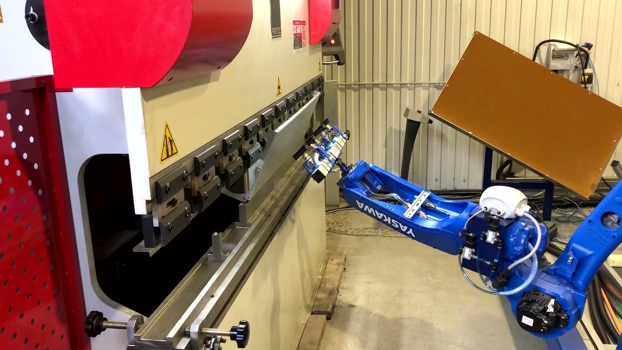 Роботизированный комплекс с листогибочным прессом для производства корпусов | Robot  bending cell