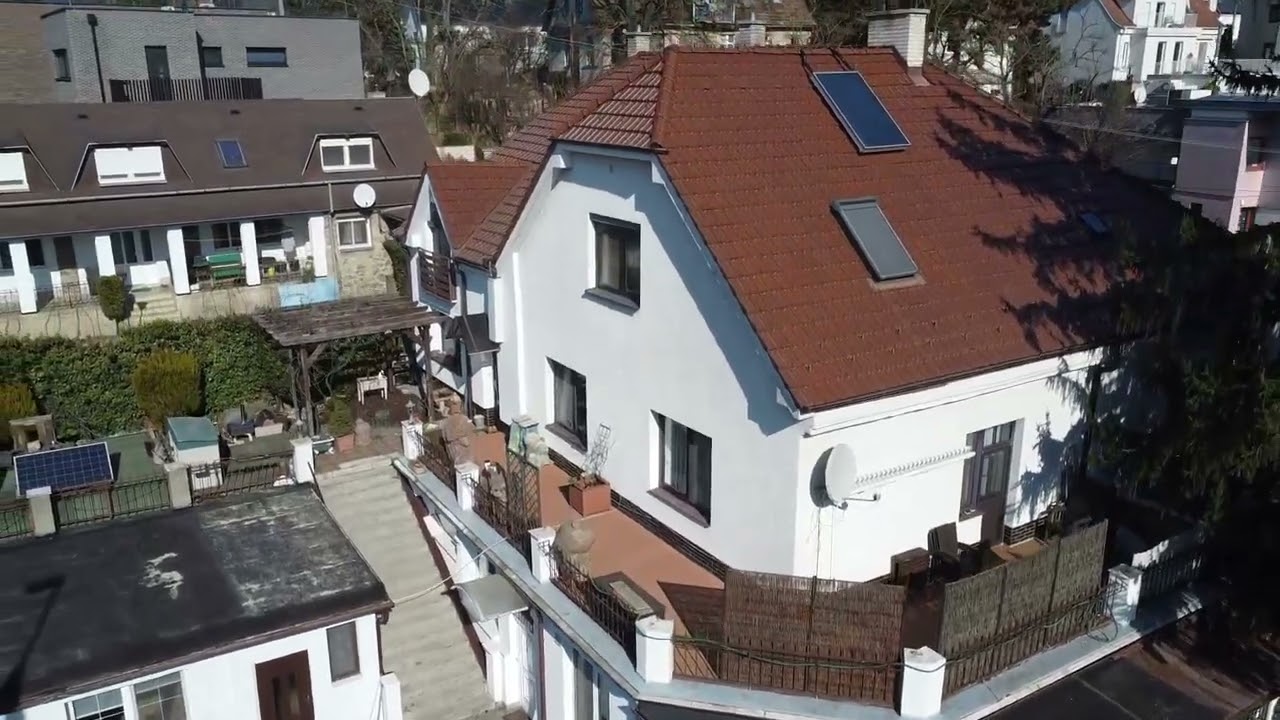 Mlynská dolina, Bratislava - Segnerova vila - poldom (na predaj)
