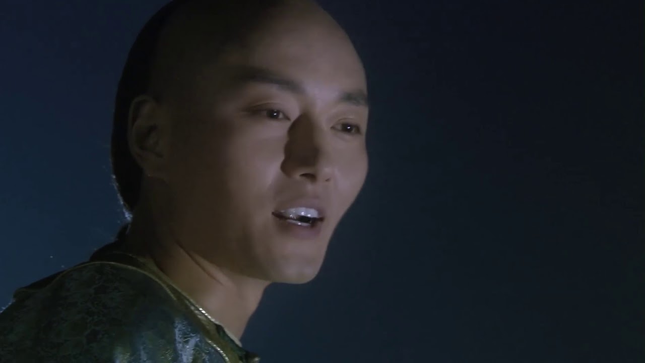 允礼泛舟救嬛嬛荷包泄露心意，却遭甄嬛的婉拒！