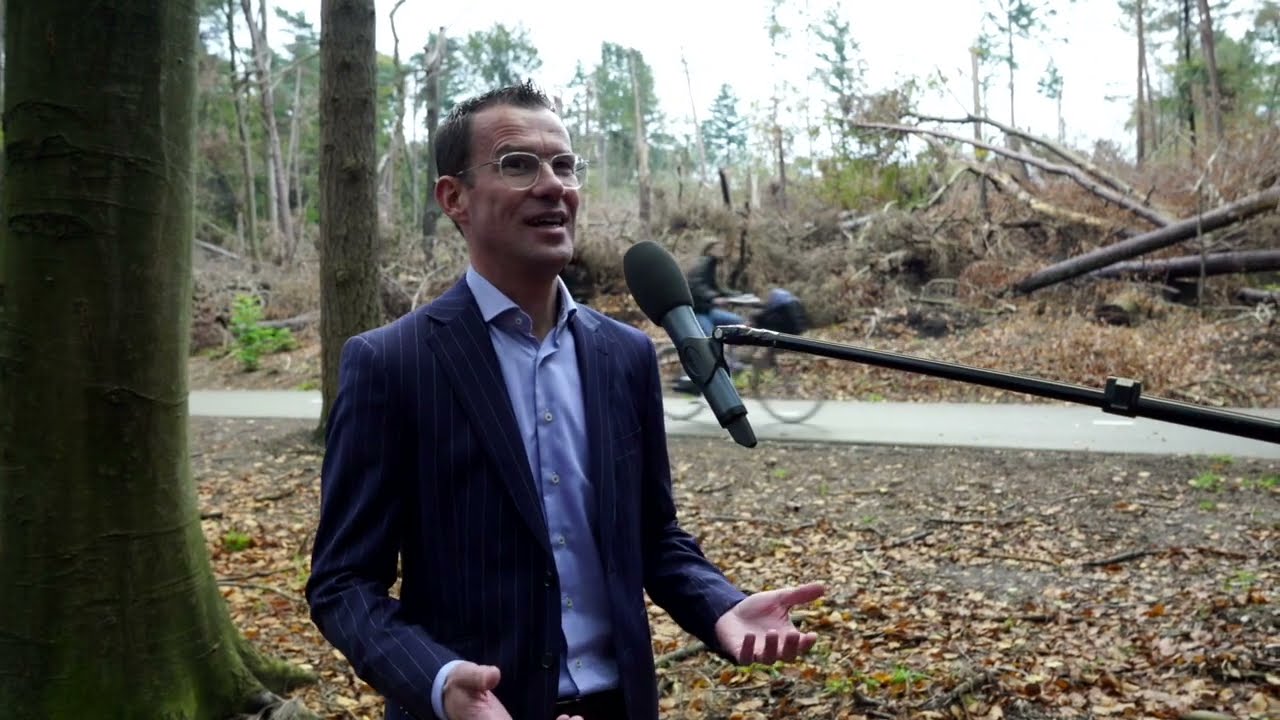 Schadeafhandeling Veldsink - Deur door valwind in Leersum