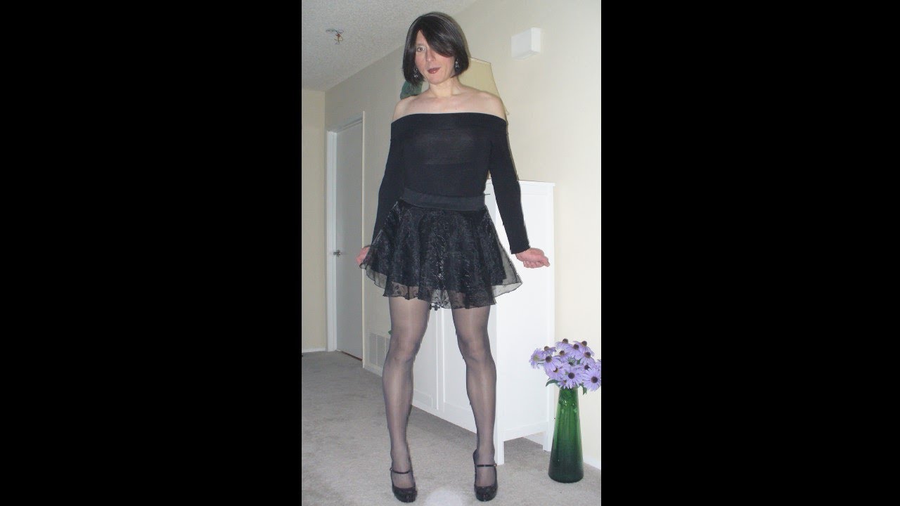 Crossdresser in Bodysuit