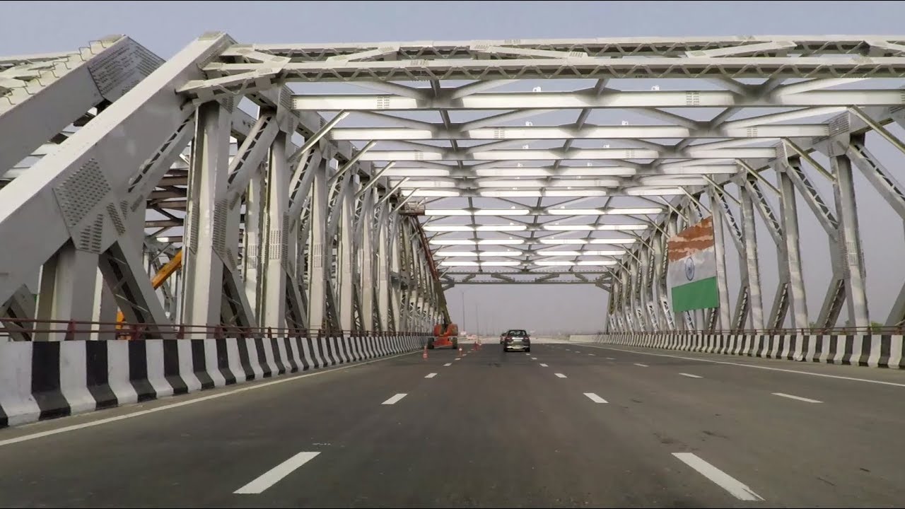Driving on Delhi Eastern Peripheral Expressway (NE II) - India