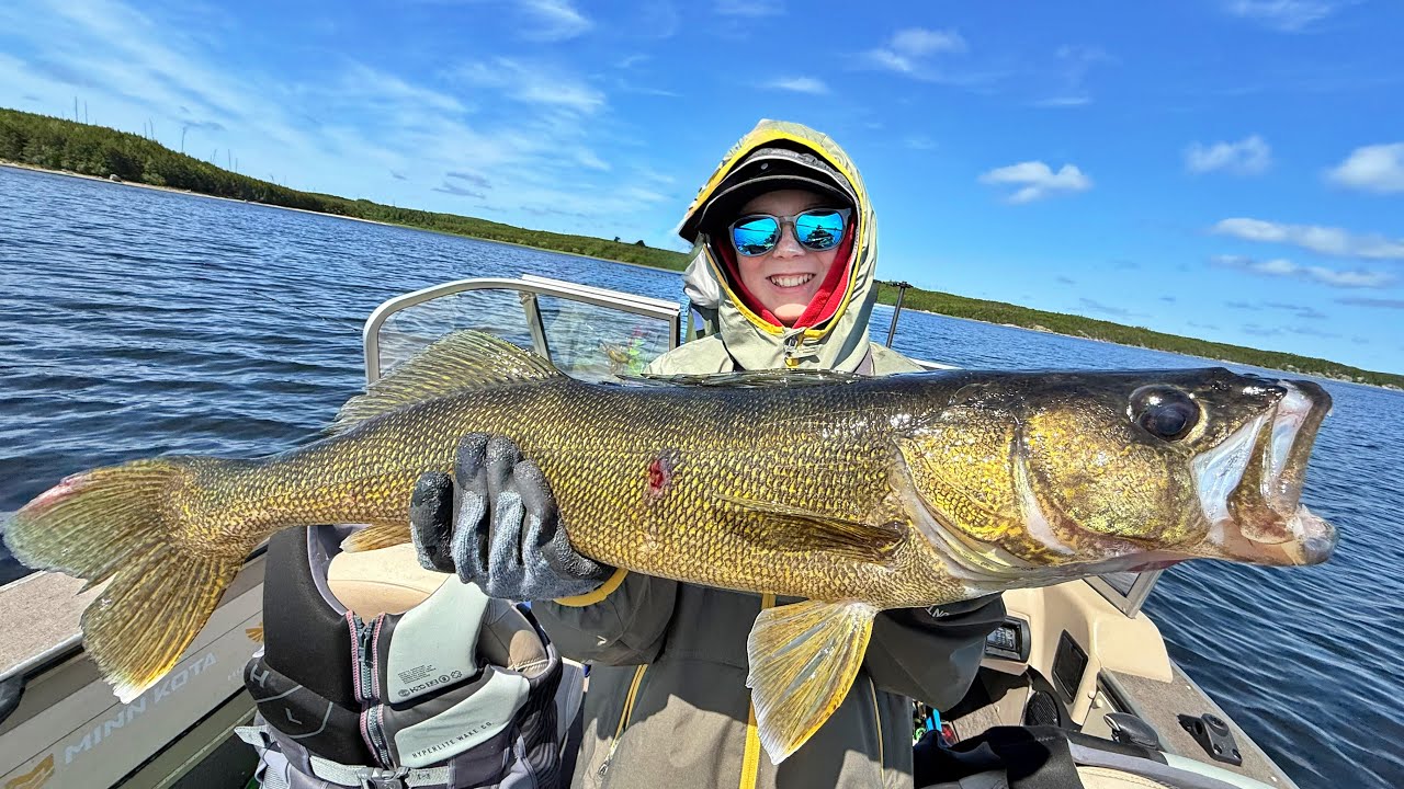 WALLEYE OF A LIFETIME (GIANT LAC SEUL WALLEYES)