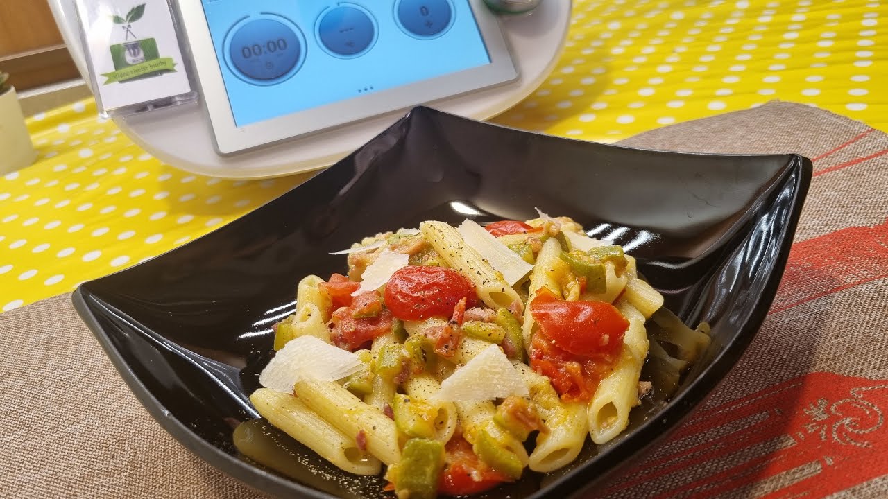 Pasta con zucchine speck e pomodorini per bimby TM6 TM5 TM31