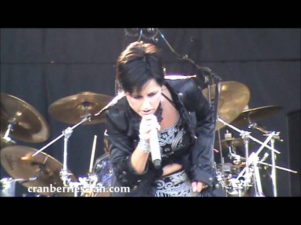 CRANBERRIES- WHEN U'RE GONE (LondonFeis@2011)