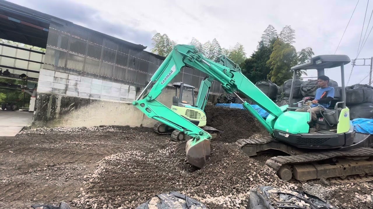 backhoe Operator part kakiageru