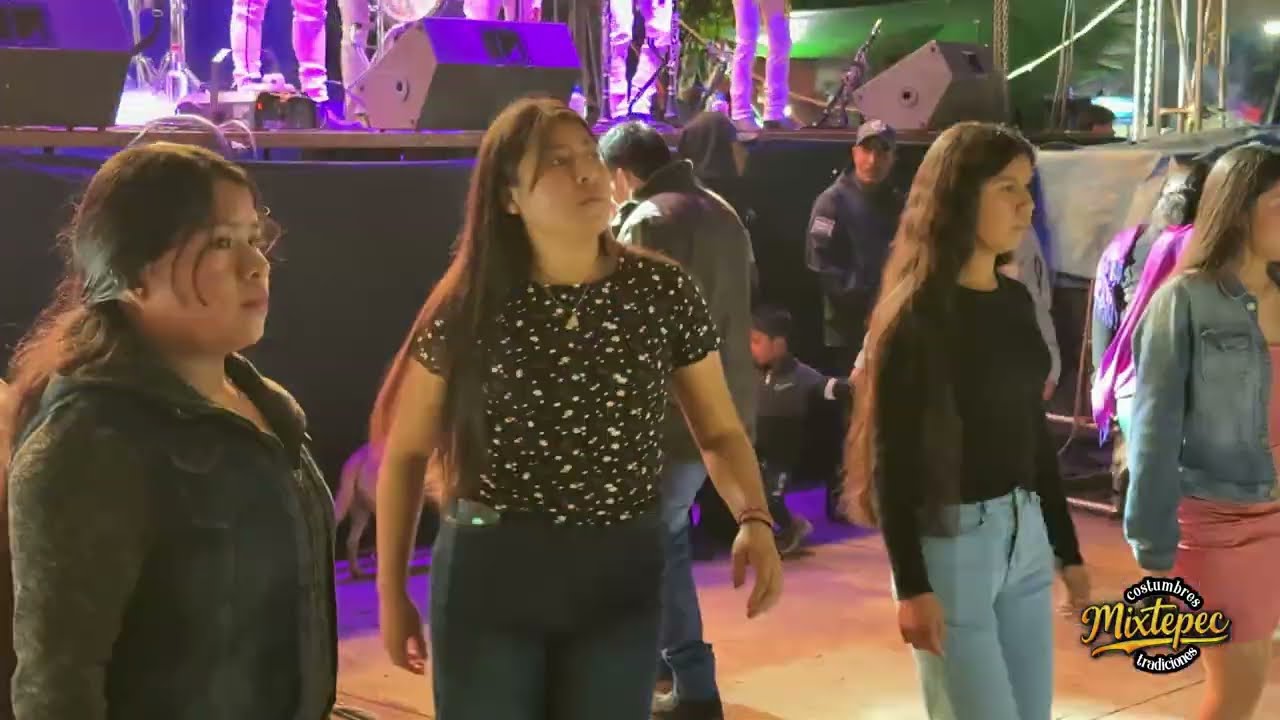 Banda La Fiera de Gildo Zarate en San Miguel Mixtepec 2025