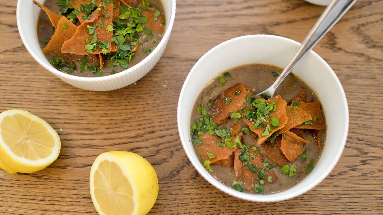 Lebanese Brown Lentil Soup (Shorbet el Adas)