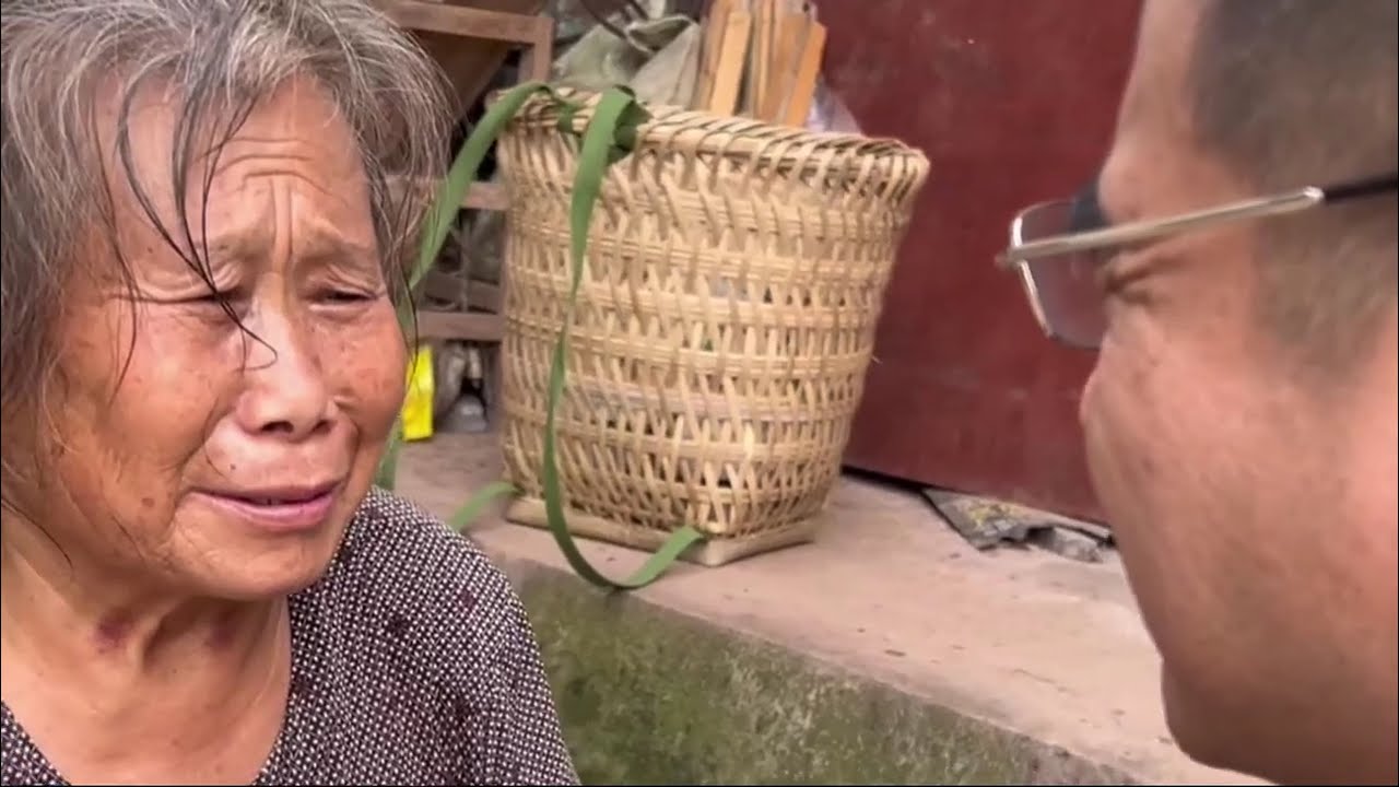 时隔40年终于捡到了从没有抹面过的 亲生父母   儿子满心欢喜的把父母从农村接到城市享福，短短5天之后，又把父母送回来了#记录生活#亲情 #百善孝为先 #正能量