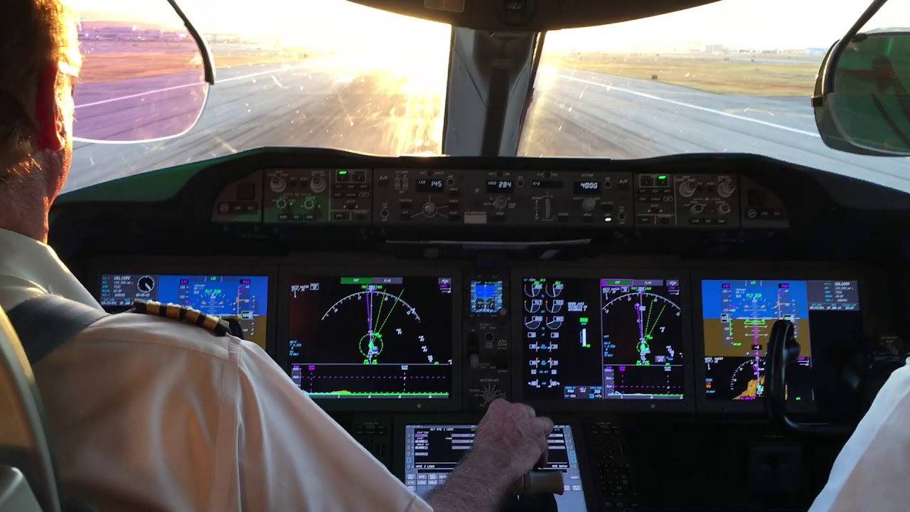 787-9 Landing SFO