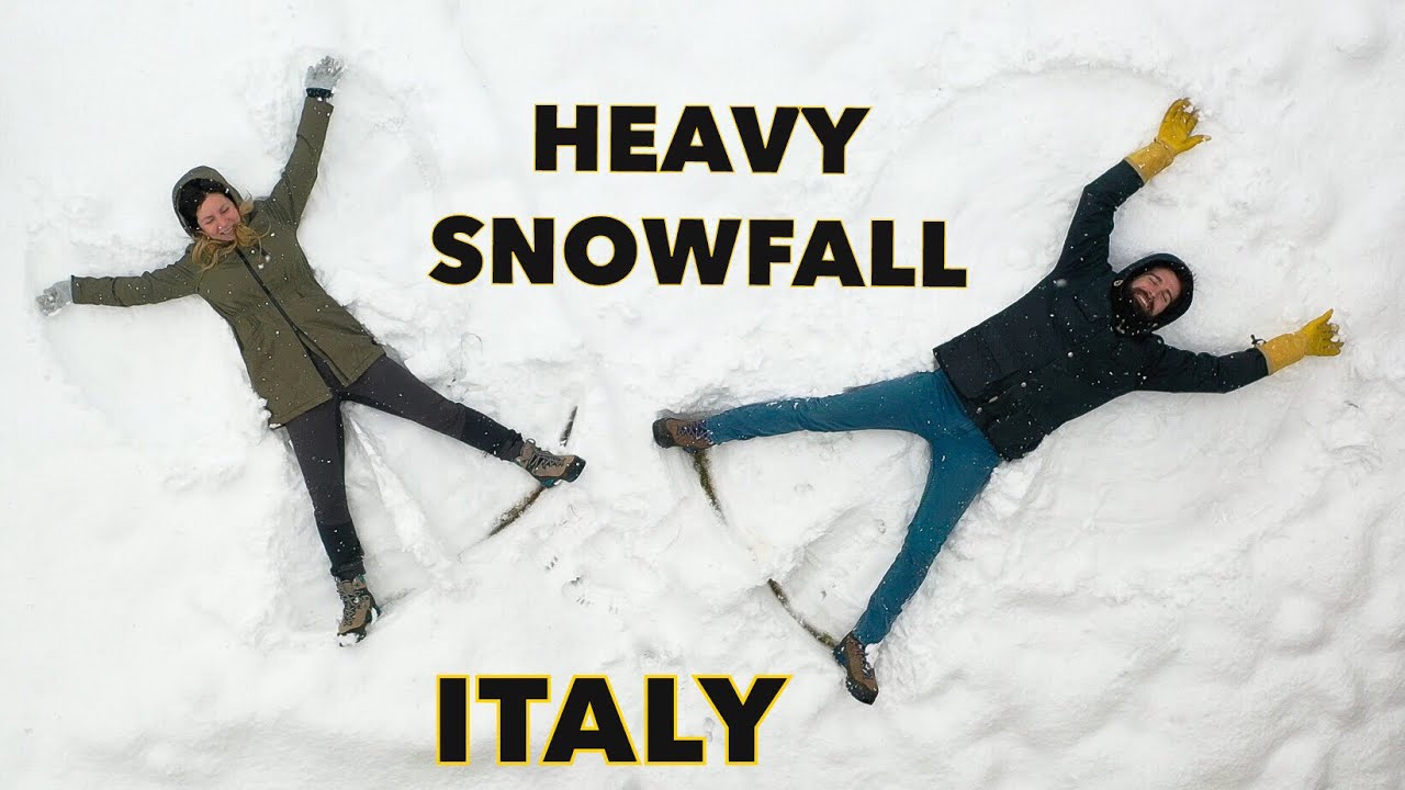 HEAVY SNOWFALL hit Italy // LIFE IN THE COTTAGE  - STUCK in the Italian Alps