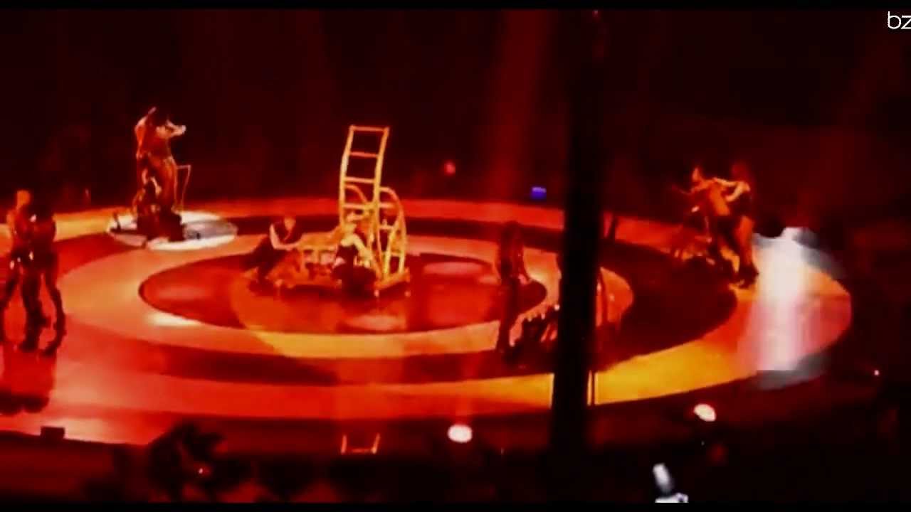 The Circus: Starring Britney Spears - Live In Paris [FULL SHOW DVD]