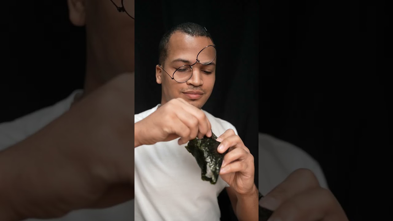 How to Open an Onigiri (Rice Ball)
