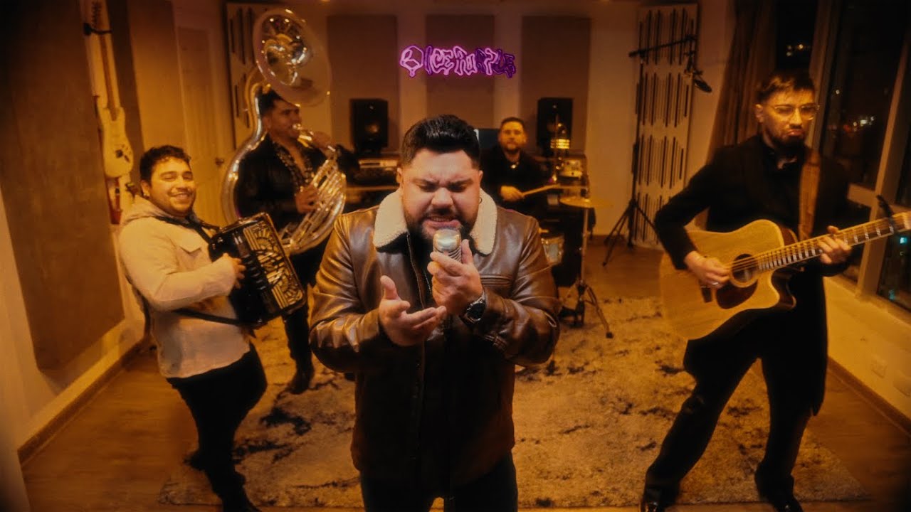 GRUPO LEON - Éxitos de Chayanne (Video Oficial)